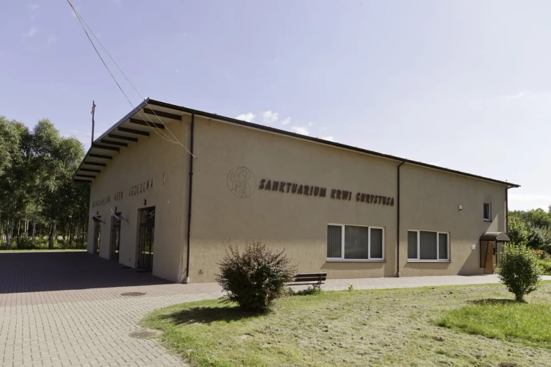 Sanktuarium Krwi Chrystusa: Historia, Relikwie i Duchowe Praktyki