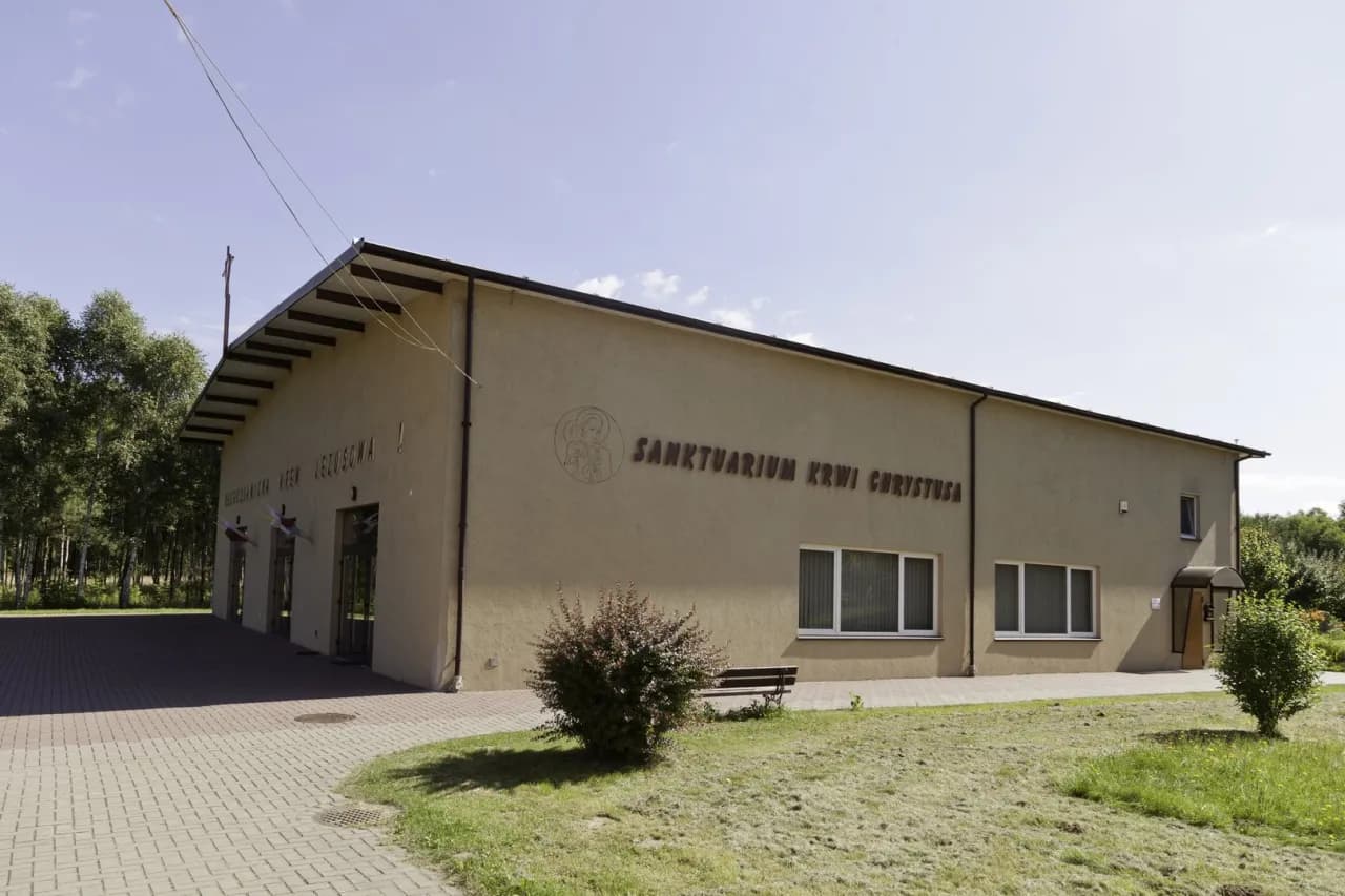 Sanktuarium Krwi Chrystusa: Historia, Relikwie i Duchowe Praktyki